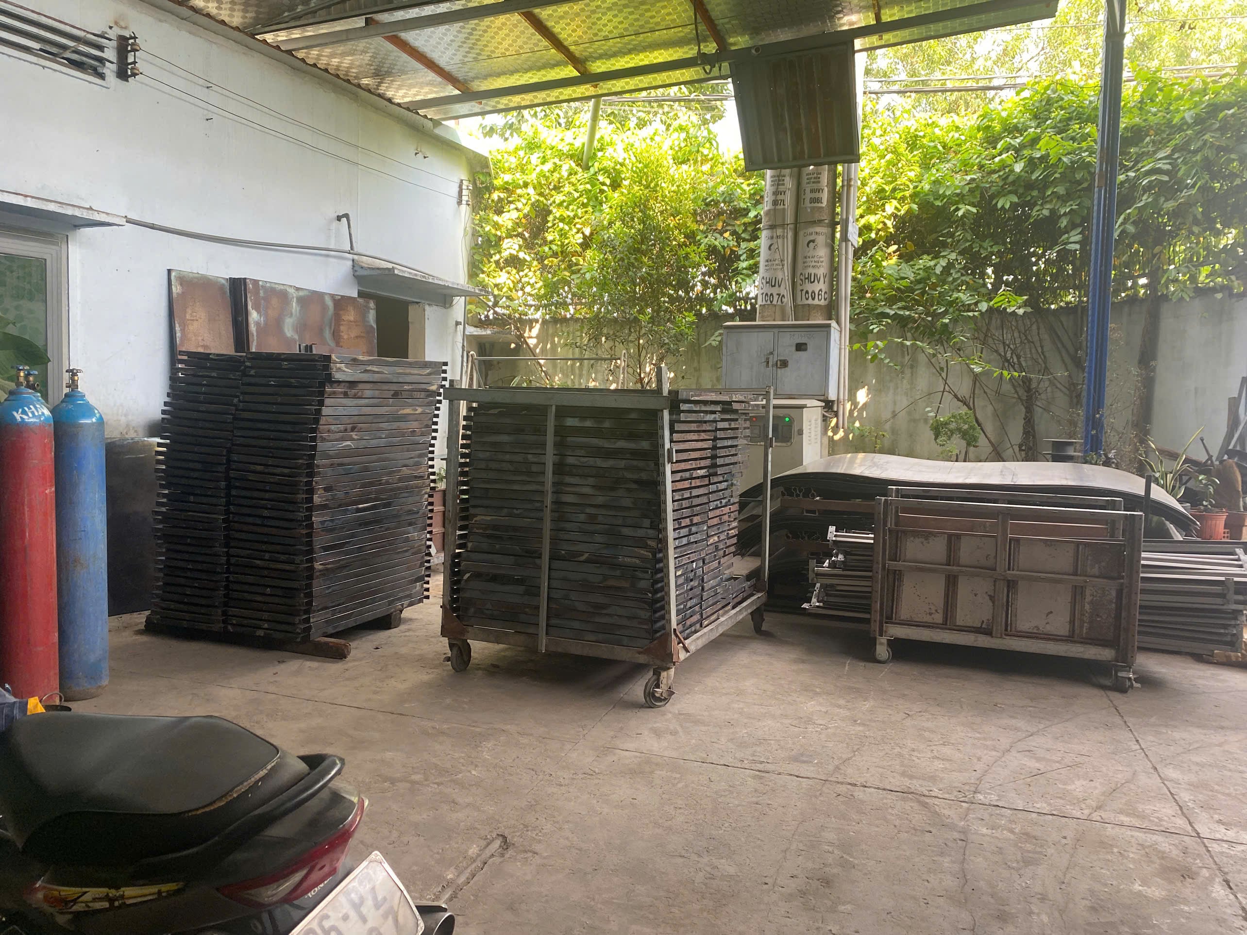 Product storage area 1.jpg